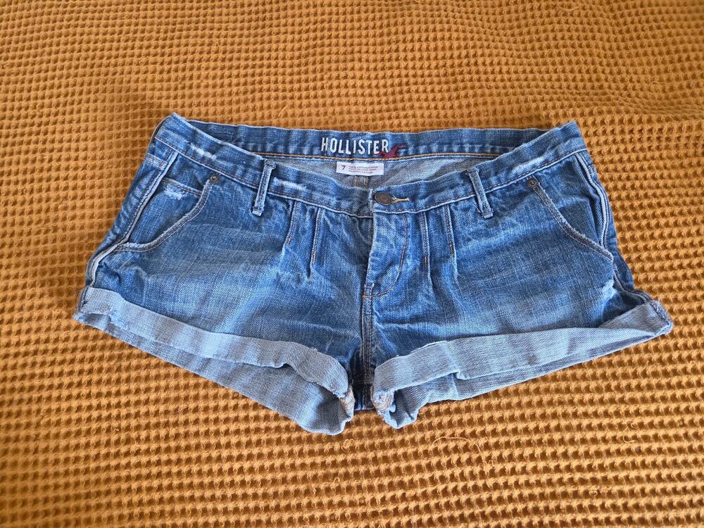 True Vintage Hollister Co. Denim 100% Cotton Micro Short Shorts EUC 7 Y2K 2000s